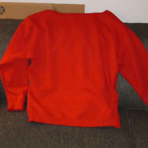 PRICE DROP🟥MEN RED HOODIE 🩸🟥 - Picture 9 of 11